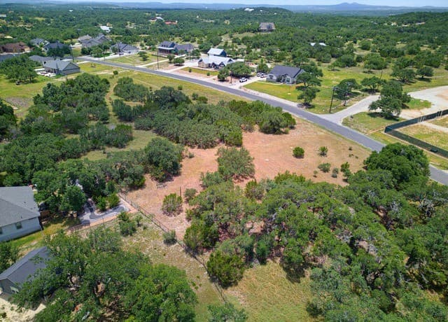 109  S Calvin Barrett, Blanco, TX 78606 — photo 6