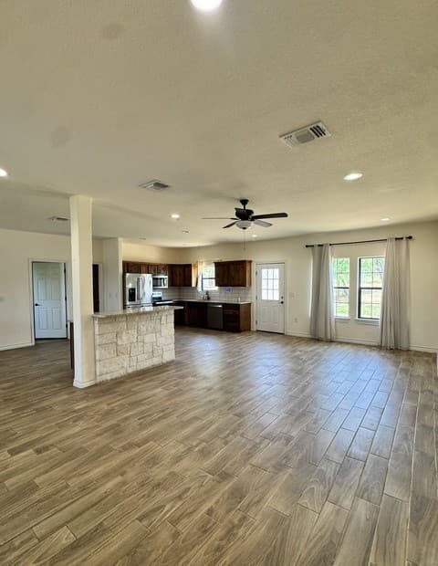 141  County Road 2667, Devine, TX 78016 — photo 14