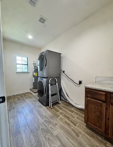 141  County Road 2667, Devine, TX 78016 — photo 21