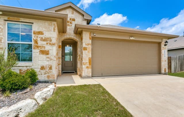 21219  Stonework Spur, San Antonio, TX 78266 — photo 2
