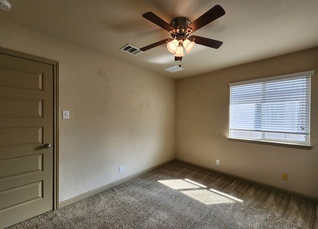 789  Great Oaks Dr, New Braunfels, TX 78130 — photo 16