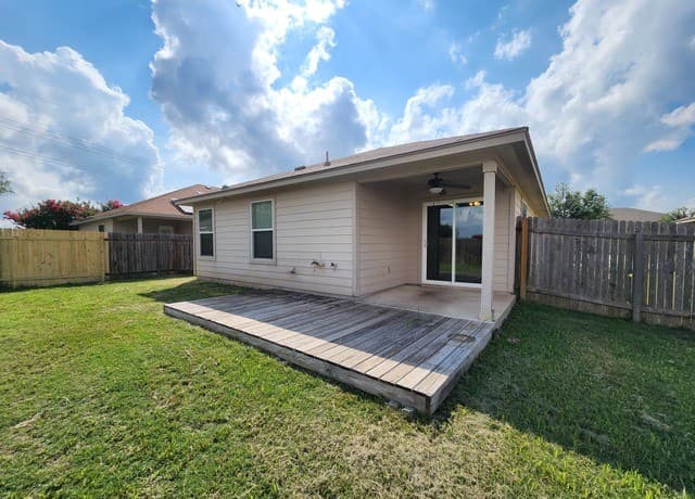 789  Great Oaks Dr, New Braunfels, TX 78130 — photo 19