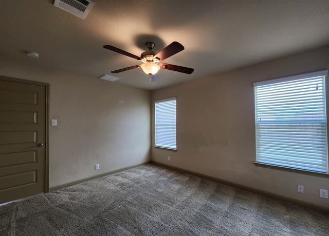 789  Great Oaks Dr, New Braunfels, TX 78130 — photo 8