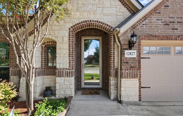 12827 Gordons Haven