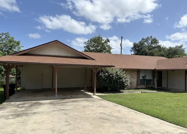 317 Briarwood Dr