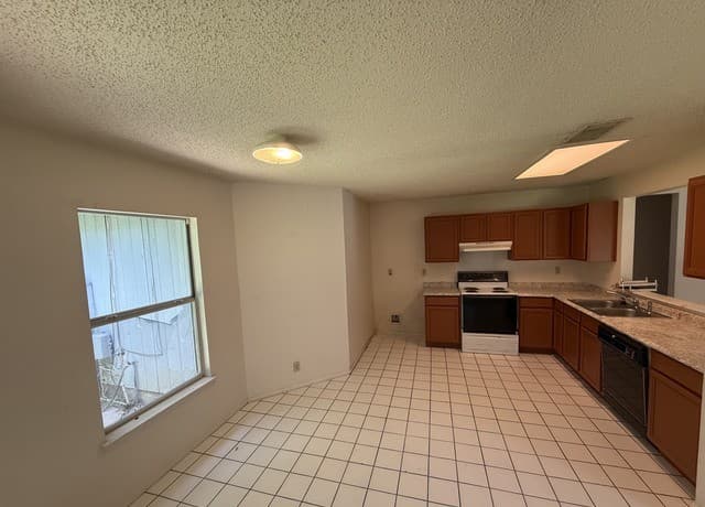 2907  Broad Plain Dr, San Antonio, TX 78245 — photo 4