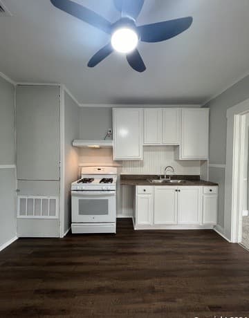 124  Wiggins Pl, San Antonio, TX 78214 — photo 15