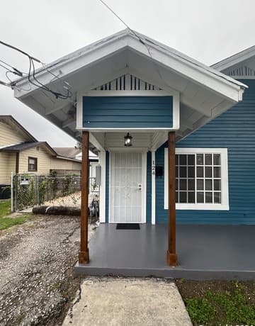124  Wiggins Pl, San Antonio, TX 78214 — photo 4