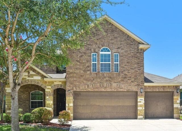 2949 Mistywood Ln