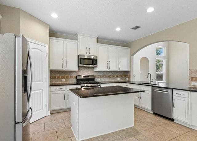 2949  Mistywood Ln, Schertz, TX 78108 — photo 10