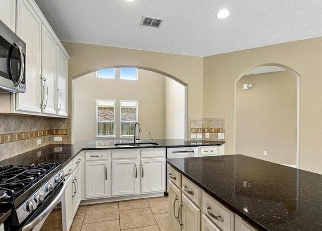 2949  Mistywood Ln, Schertz, TX 78108 — photo 11