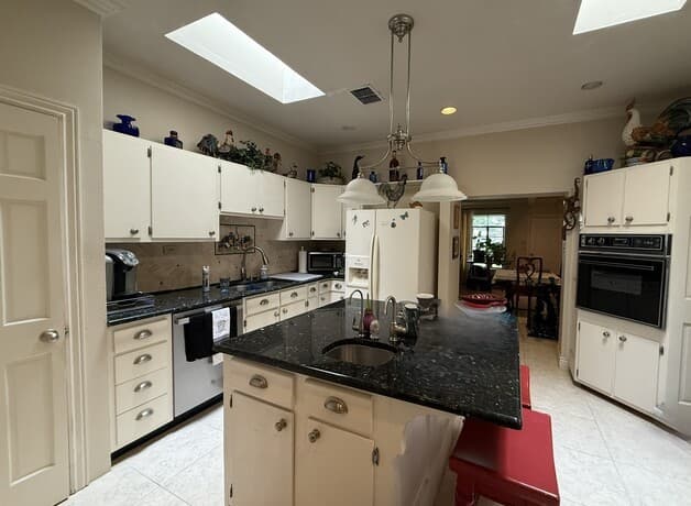 100  Hazel Ave, Three Rivers, TX 78071 — photo 3