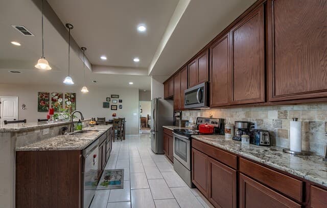 504  34th Street, Hondo, TX 78861 — photo 12