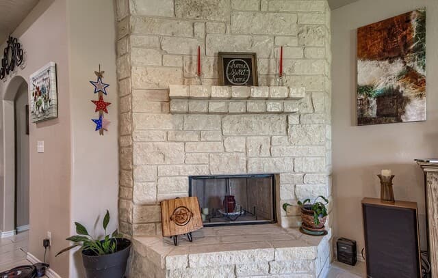 504  34th Street, Hondo, TX 78861 — photo 9