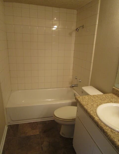 718 W Russell Pl Unit 12, San Antonio, TX 78212 — photo 9