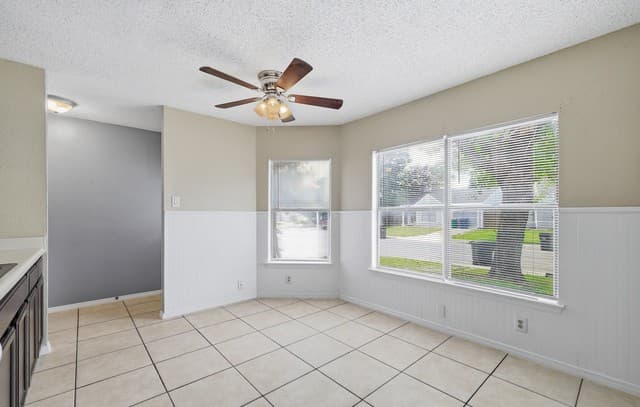 6210  Valley Queen, San Antonio, TX 78250 — photo 12