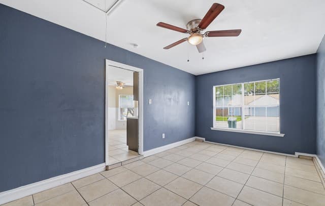 6210  Valley Queen, San Antonio, TX 78250 — photo 15
