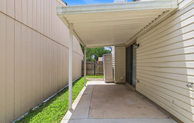 6210  Valley Queen, San Antonio, TX 78250 — photo 21