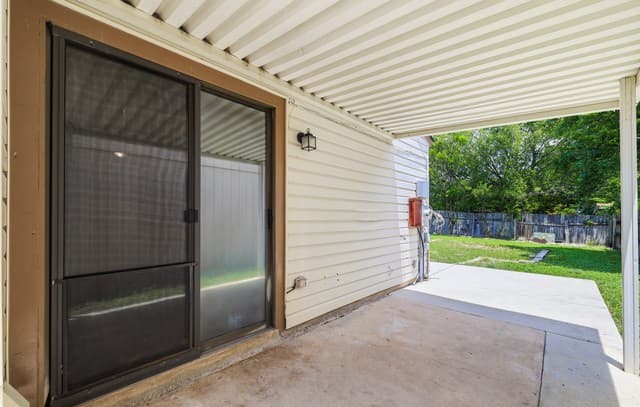 6210  Valley Queen, San Antonio, TX 78250 — photo 22