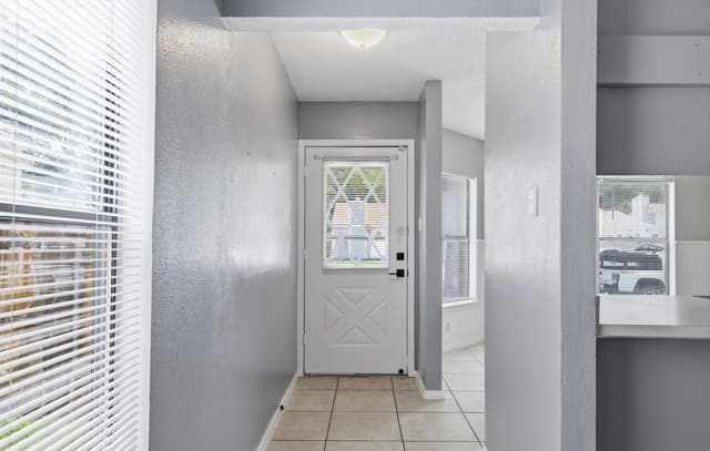 6210  Valley Queen, San Antonio, TX 78250 — photo 3
