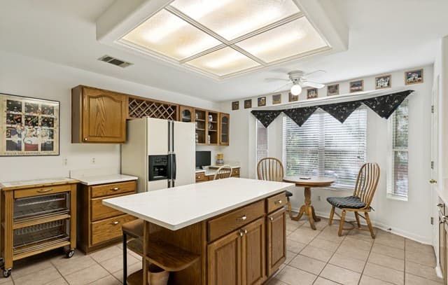 10  Oakwell Farms Pkwy, San Antonio, TX 78218 — photo 12