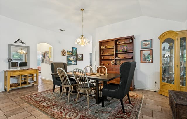 10  Oakwell Farms Pkwy, San Antonio, TX 78218 — photo 15