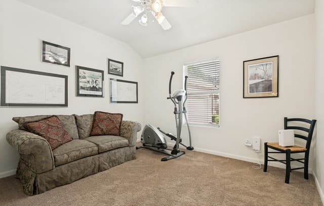 10  Oakwell Farms Pkwy, San Antonio, TX 78218 — photo 16