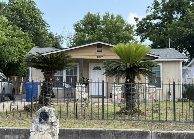 807  Kendalia