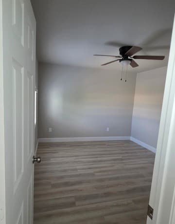 807  Kendalia, San Antonio, TX 78221 — photo 3
