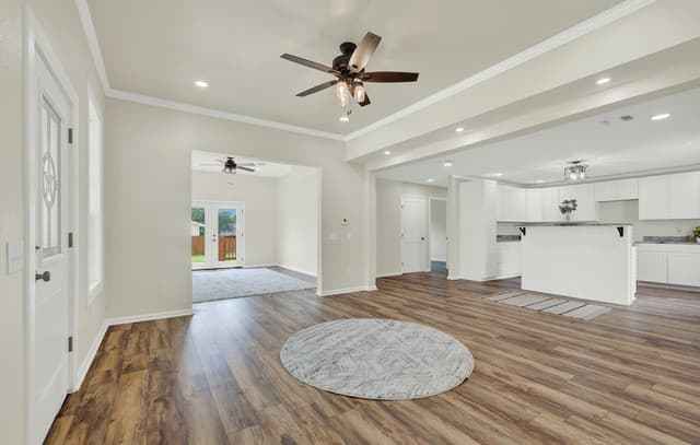 312 N Lavernia, Marion, TX 78124 — photo 10