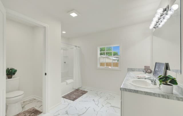 312 N Lavernia, Marion, TX 78124 — photo 13