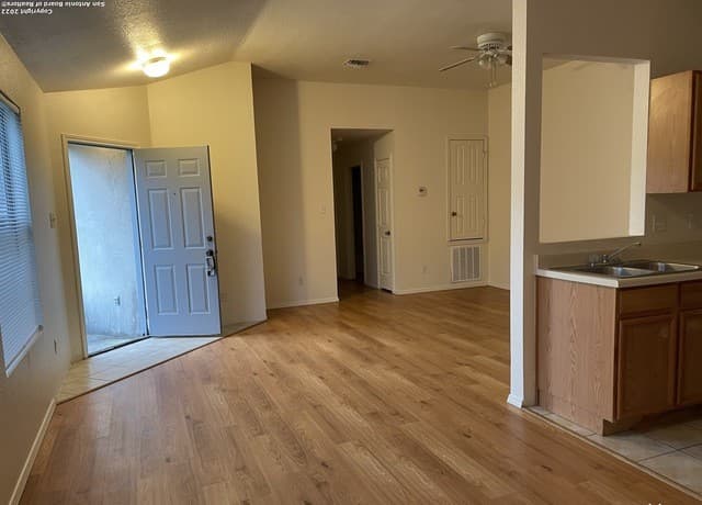 14537  Clovelly Wood, San Antonio, TX 78233 — photo 5