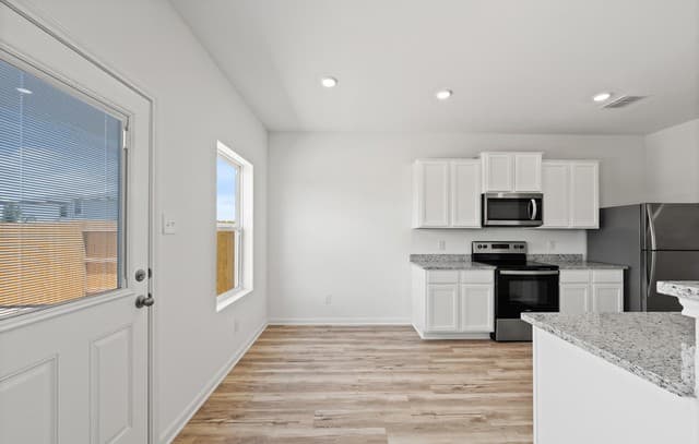 11506  Cardinal Creek, San Antonio, TX 78223 — photo 7