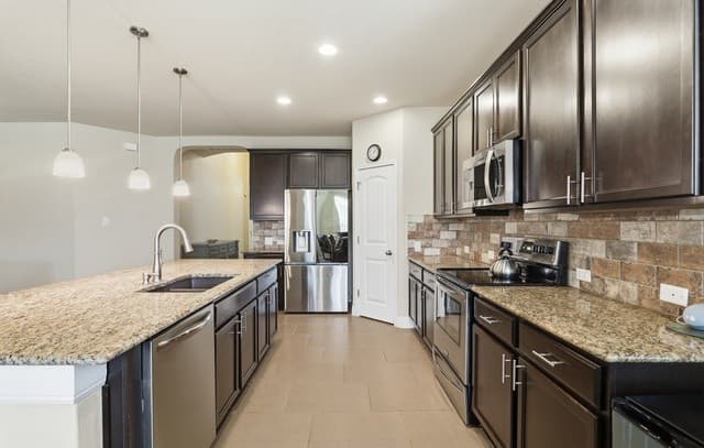 256  Albarella, Cibolo, TX 78108 — photo 6