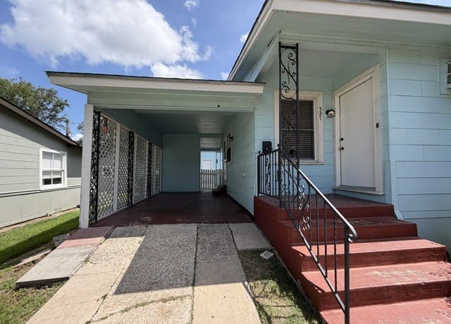 327  Blakeley Dr, San Antonio, TX 78209 — photo 3