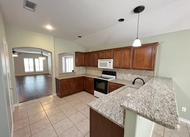 1303  Bluff Forest, San Antonio, TX 78248 — photo 18