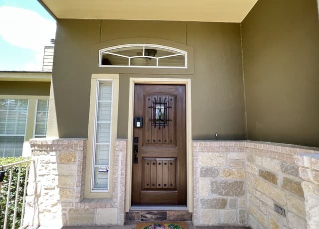 1303  Bluff Forest, San Antonio, TX 78248 — photo 4