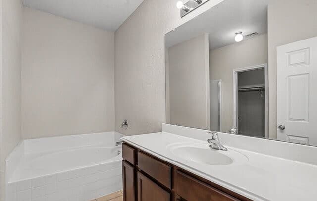 11614  Luckey Ledge, San Antonio, TX 78252 — photo 12