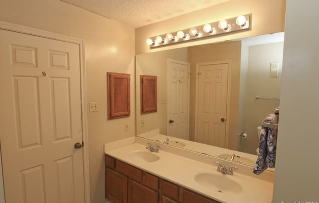 4212  Medical Dr Unit 806, San Antonio, TX 78229 — photo 12