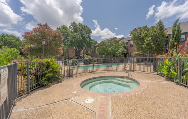 4803  Hamilton Wolfe Unit 310, San Antonio, TX 78240 — photo 12