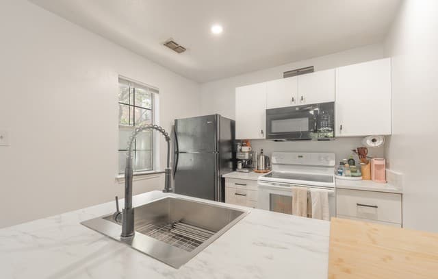 4803  Hamilton Wolfe Unit 310, San Antonio, TX 78240 — photo 5