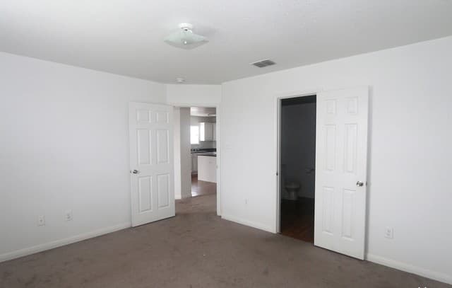 5810  Wildcat Canyon, San Antonio, TX 78252 — photo 12