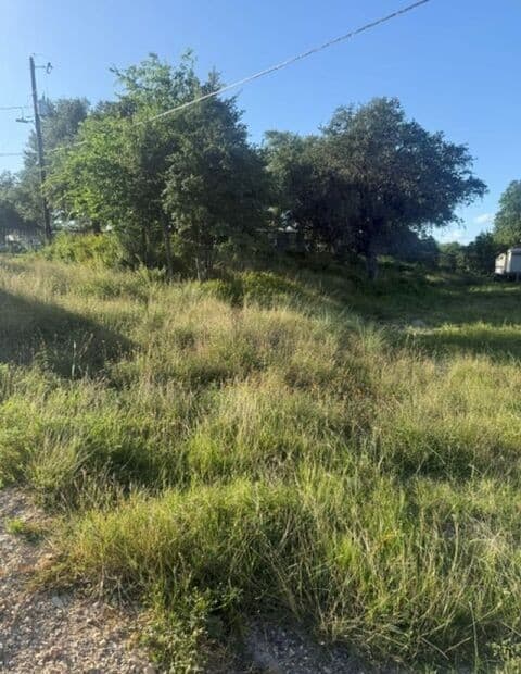 691 Flintstone Dr