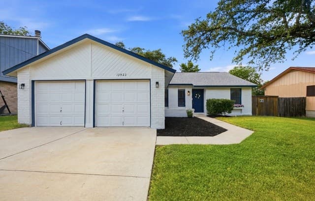 13923 Woodbreeze St, San Antonio, TX 78217
