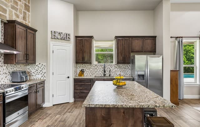 137 Trail Boss, La Vernia, TX 78121 — photo 11