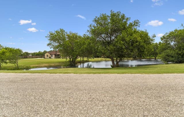 137 Trail Boss, La Vernia, TX 78121 — photo 4
