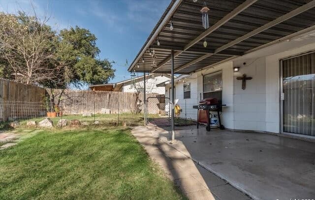 4834  Casa Bello, San Antonio, TX 78233 — photo 19
