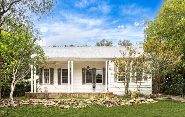527  Kings Ct, San Antonio, TX 78212 — photo 2