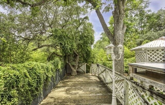527  Kings Ct, San Antonio, TX 78212 — photo 23