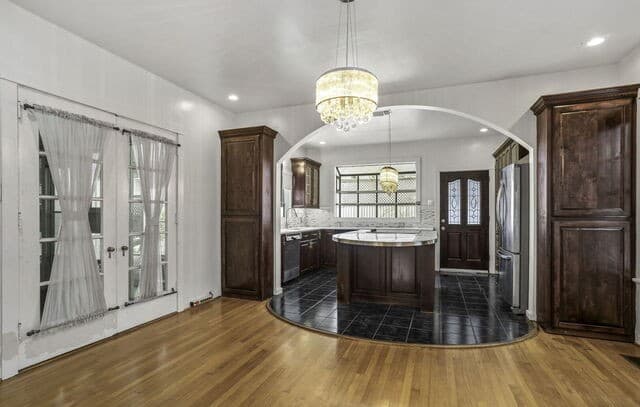527  Kings Ct, San Antonio, TX 78212 — photo 9